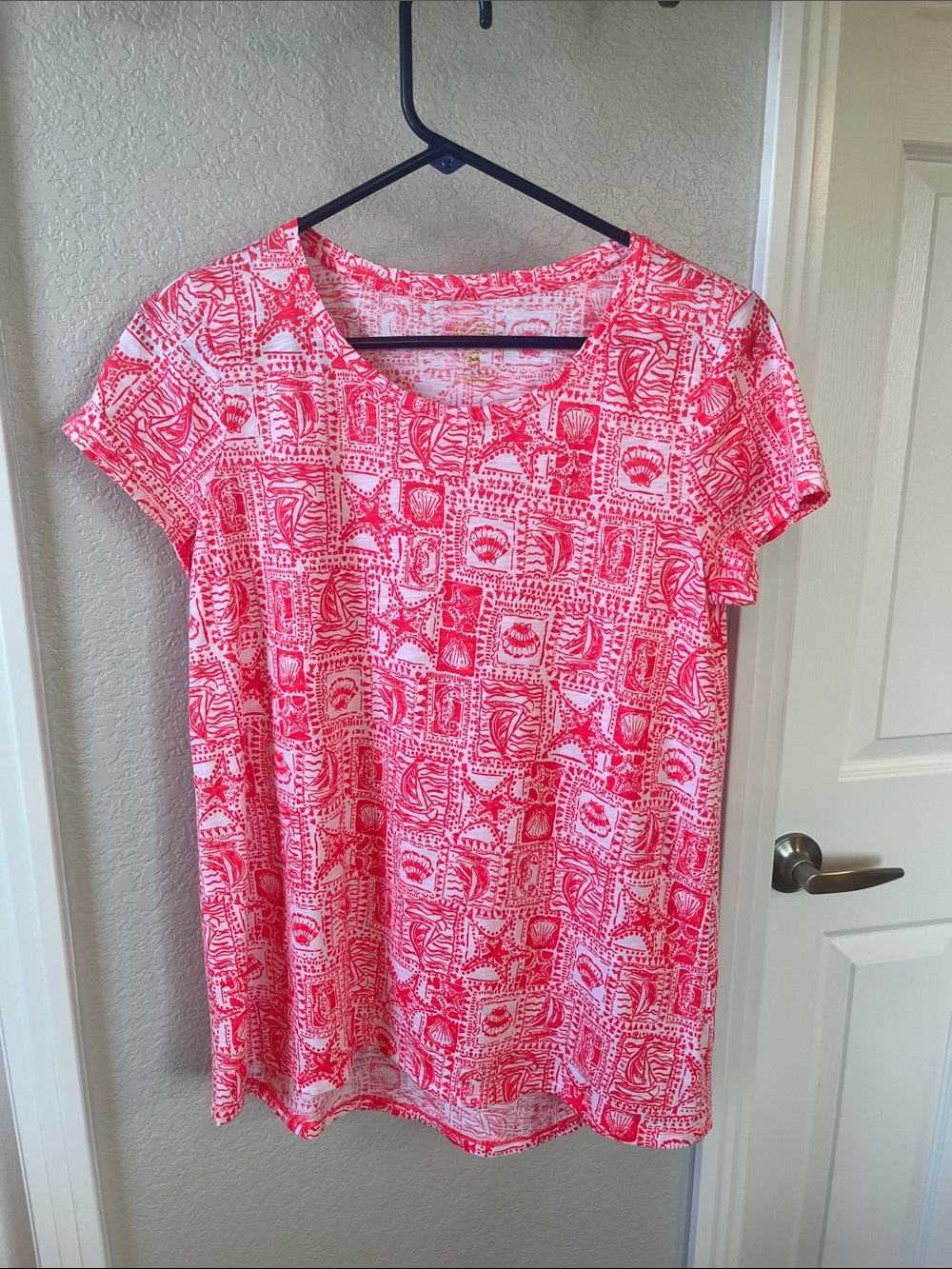 Lilly Pulitzer Etta Scoop Neck T-Shirt Coral Seaside Harbour Size S